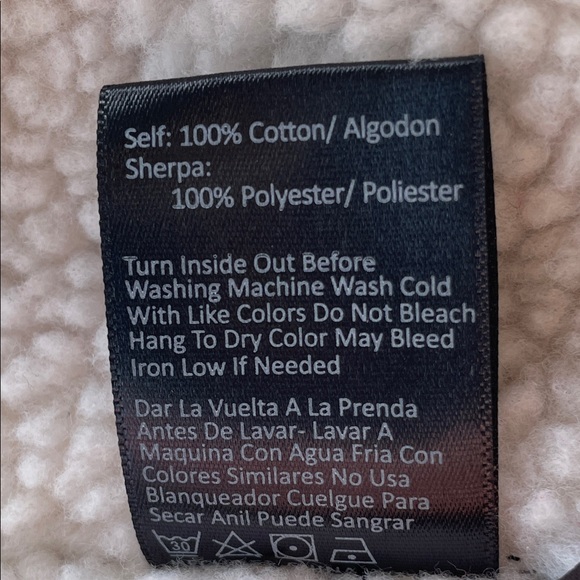 Risen Buffalo Plaid Sherpa Vest - Picture 11 of 12